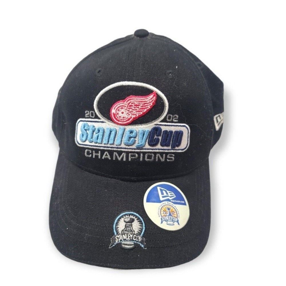 Detroit Red Wings Hat Cap NHL Hockey New era Stretch Fit Cap 2002 Stanley cup